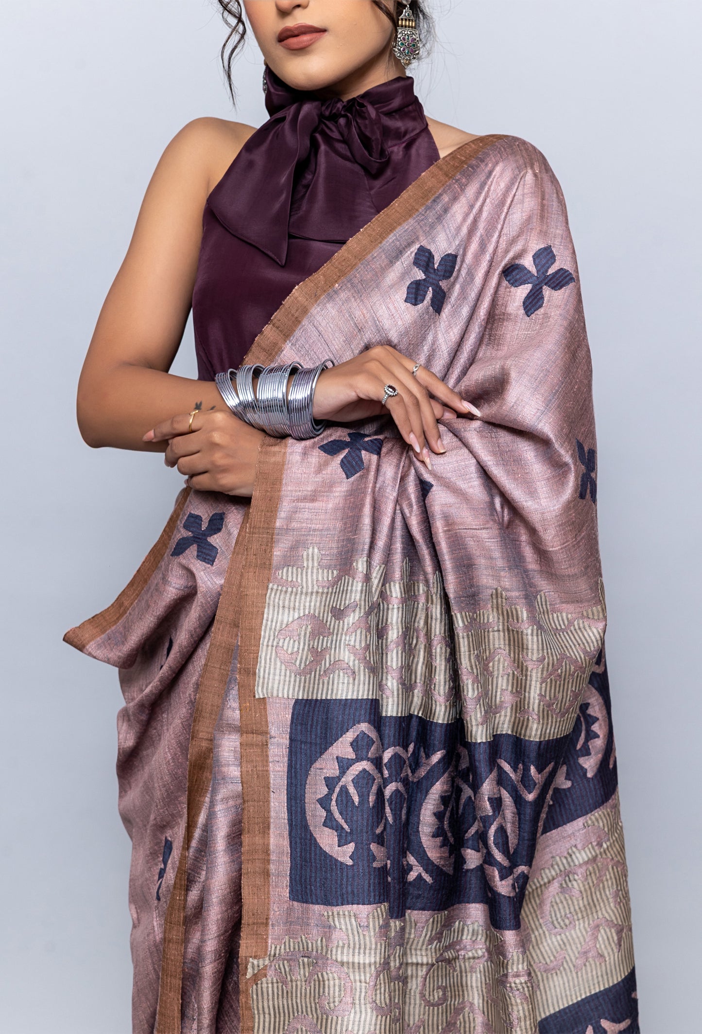Handcrafted Lavender Tussar Silk Saree – Artisanal Appliqué Elegance