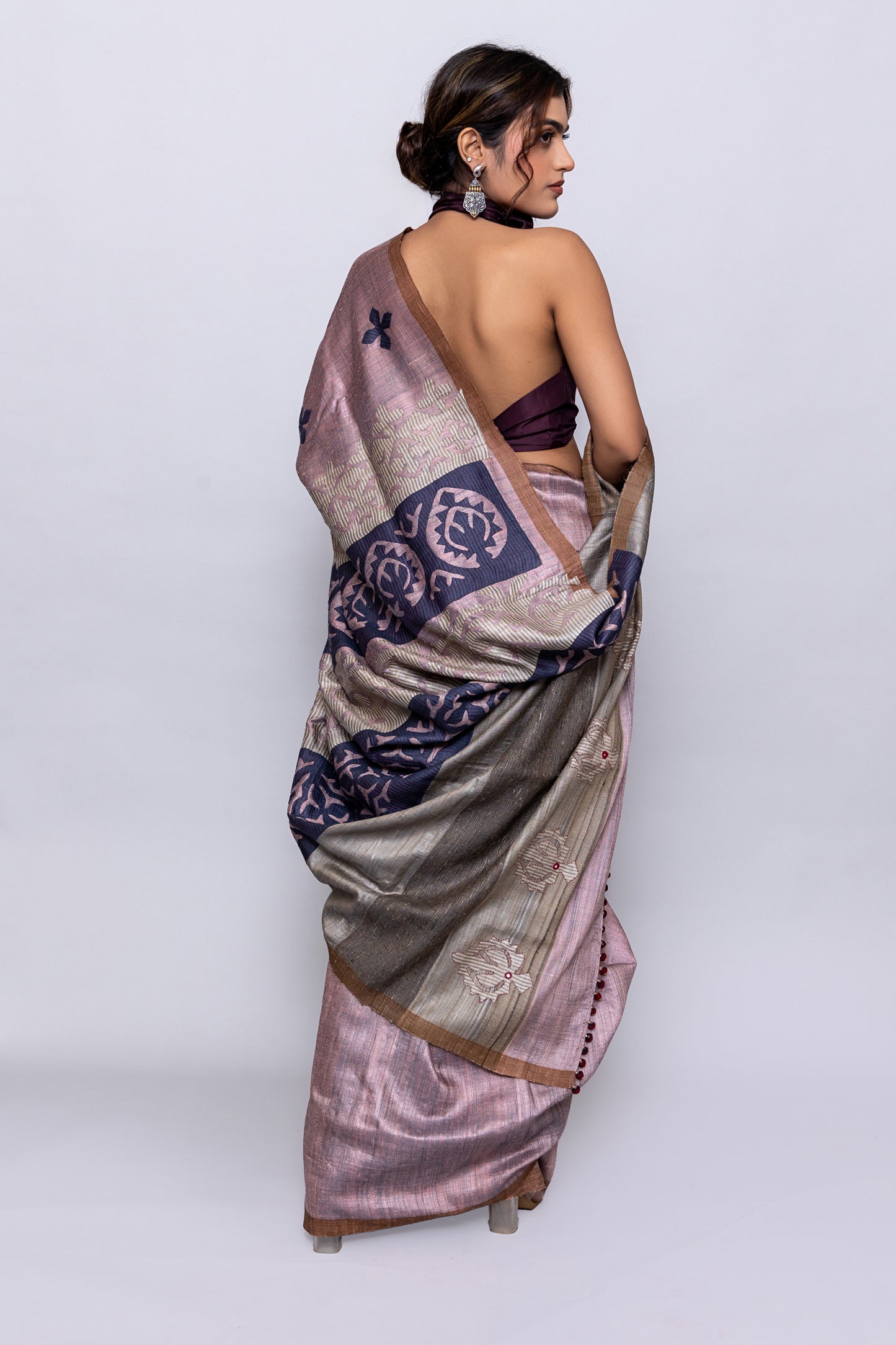 Handcrafted Lavender Tussar Silk Saree – Artisanal Appliqué Elegance