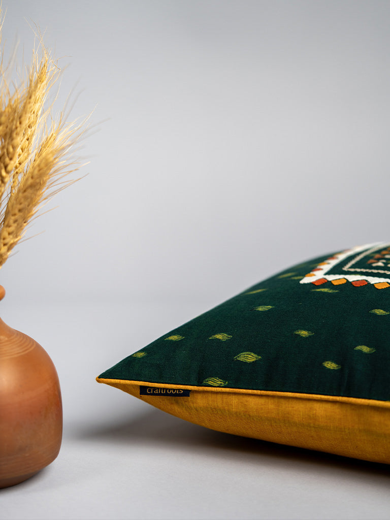 Kanguri Cushion Cover