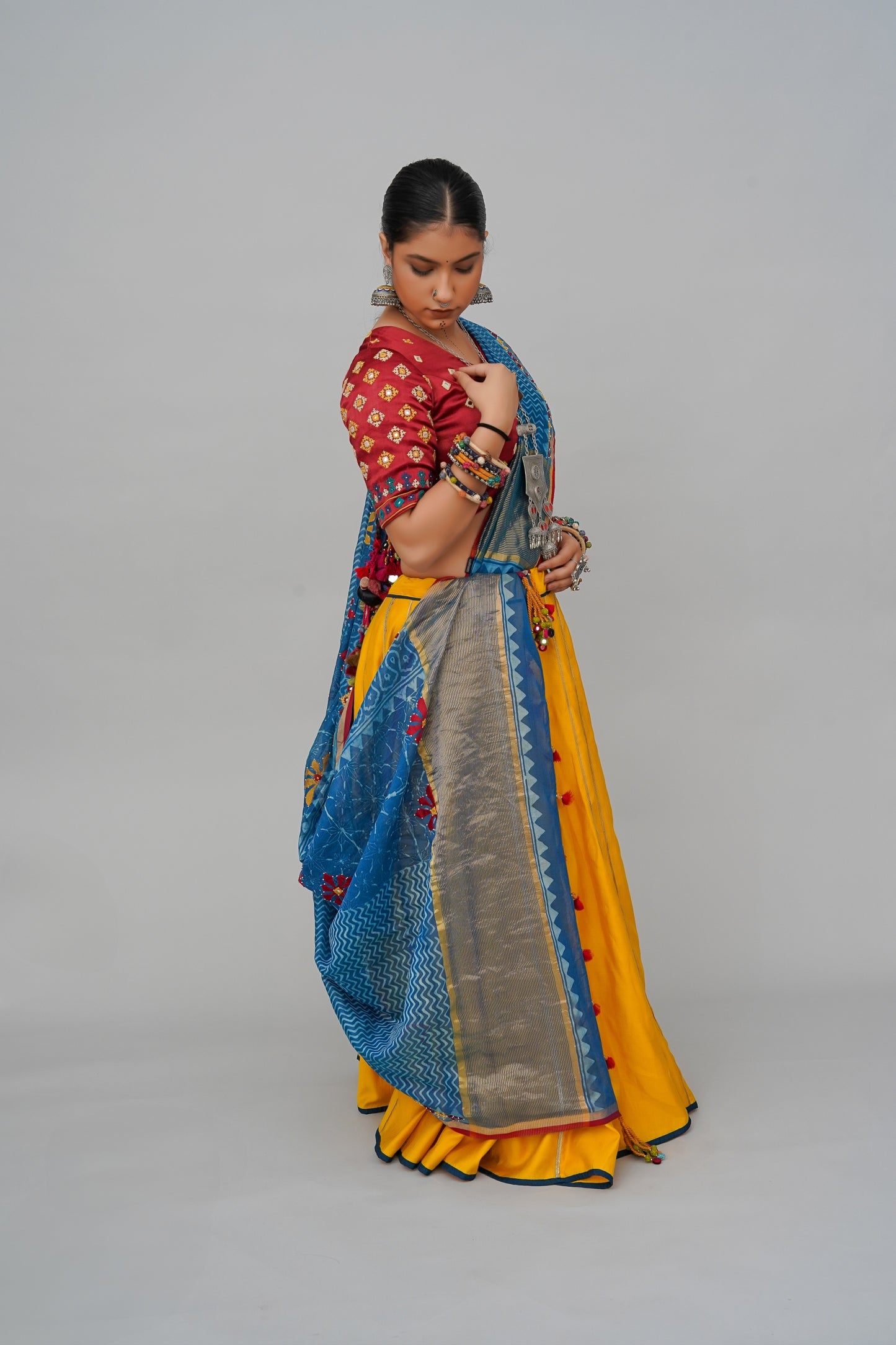 Yellow Slub Silk Chanderi Lehenga – Classic Navratri Chaniya