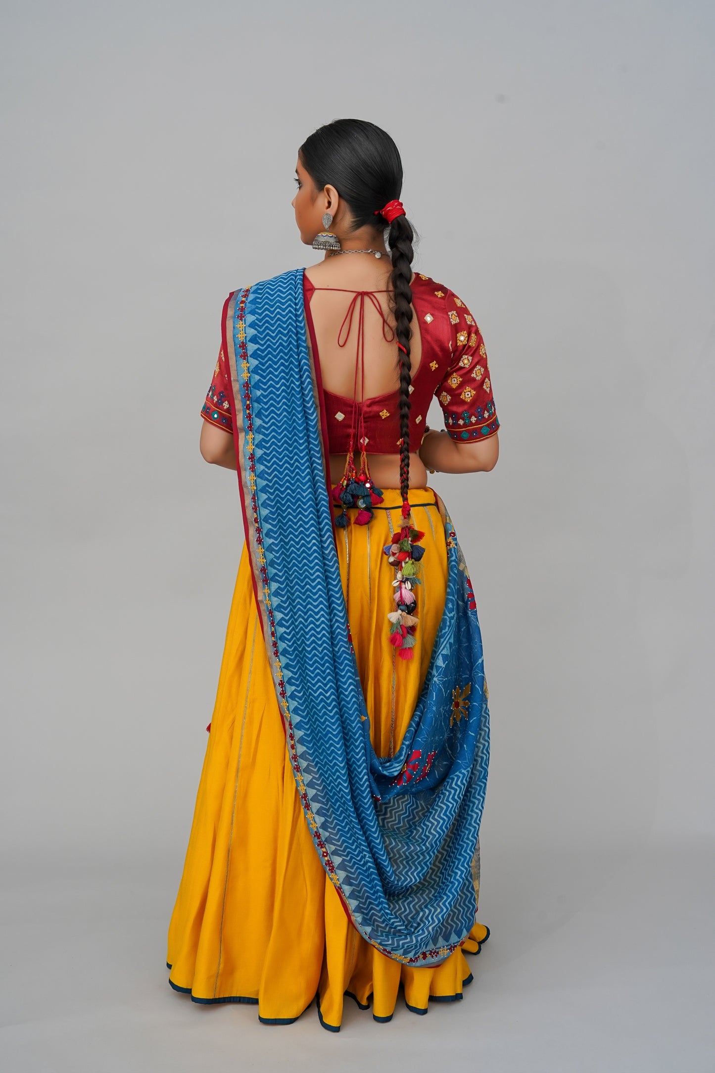 Yellow Slub Silk Chanderi Lehenga – Classic Navratri Chaniya