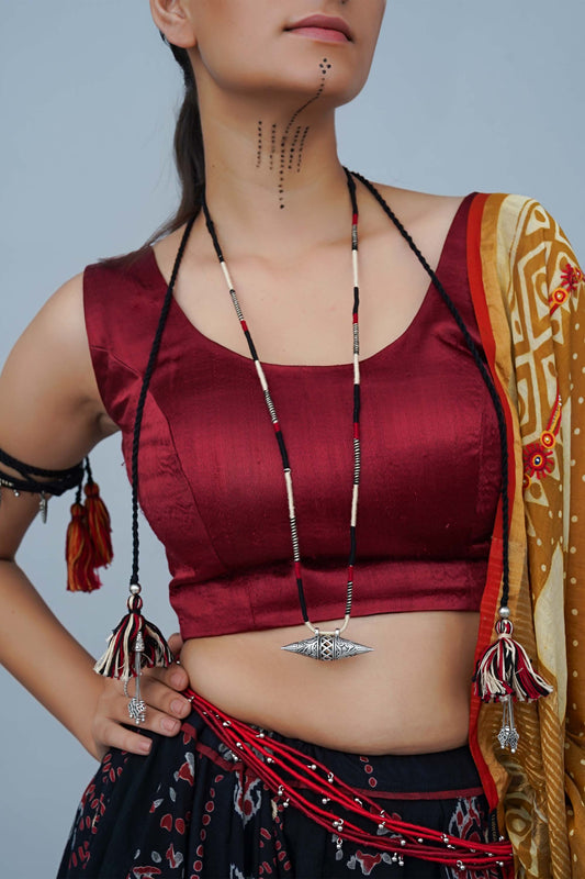 Black Madaliyu Pendant