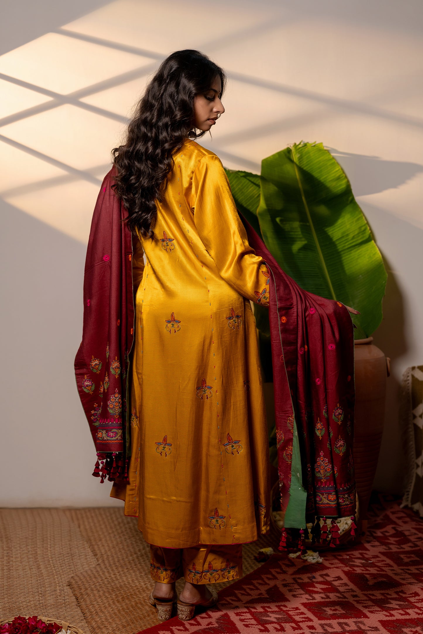 Handwoven Burgundy Dupatta With Exquisite Aari Embroidery