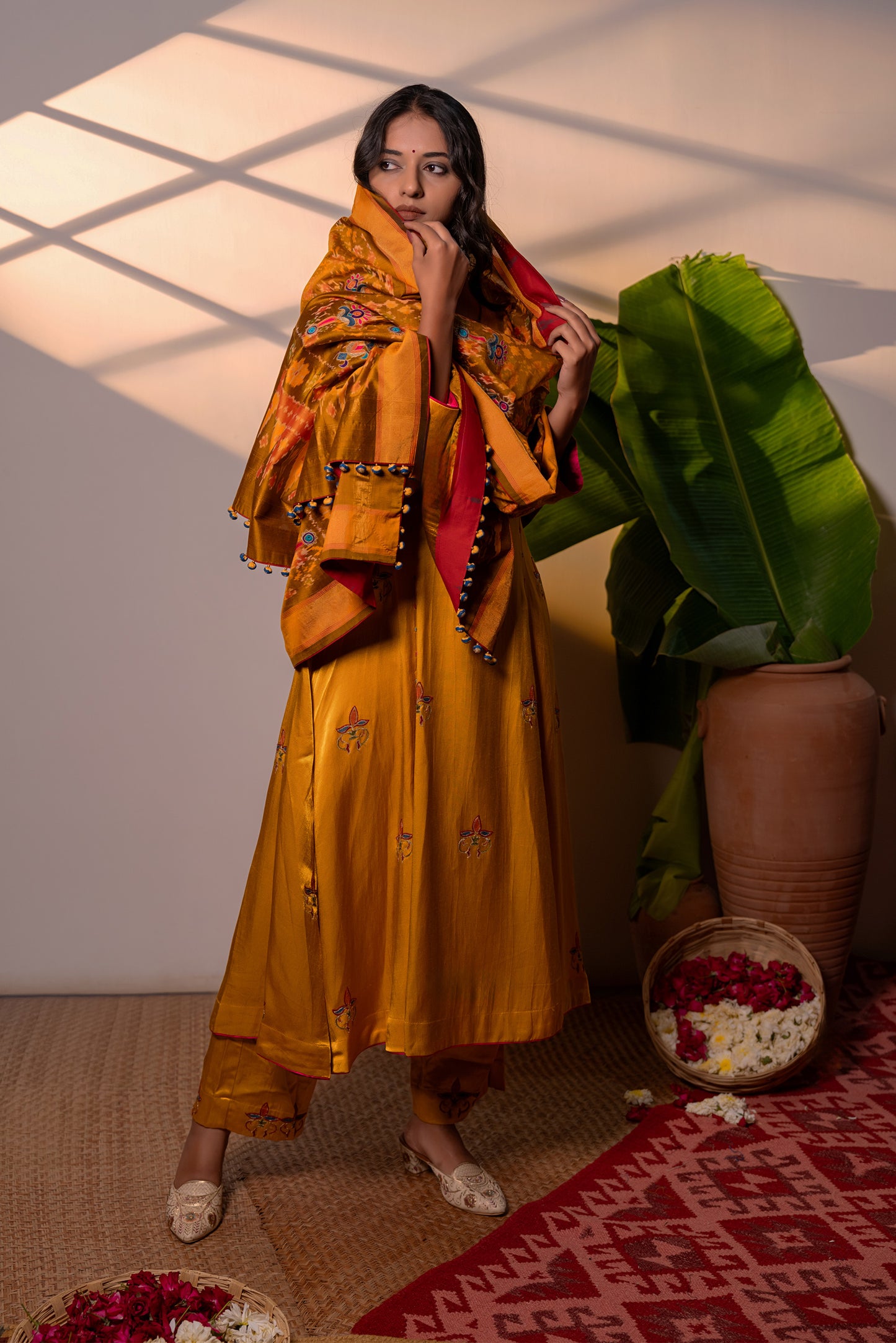 Mustard Patola Silk Dupatta – Lightweight Elegance, Heritage Artistry