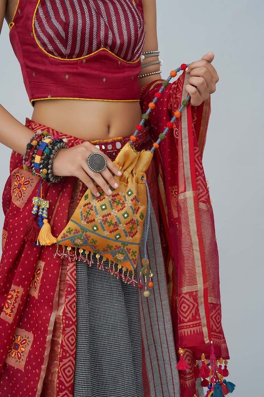 Mustard Rabari Squre Flat Potli