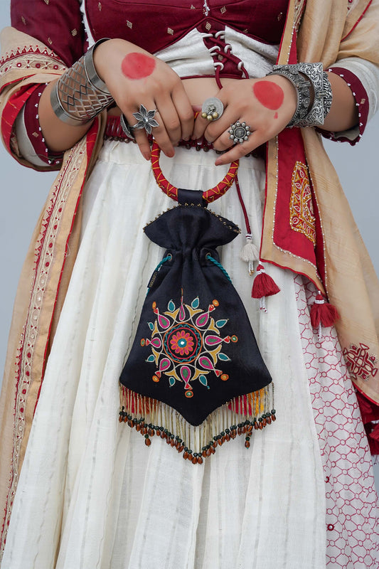 Black Kutchi Aari Pentagon Potli