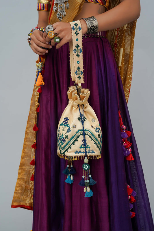 Ivory Rabari Wave Potli