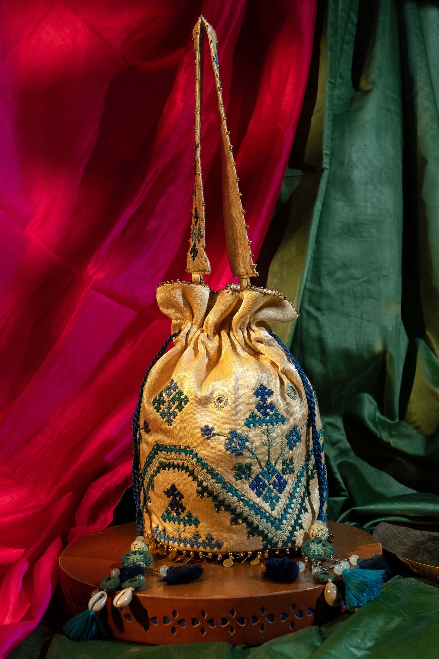 Ivory Rabari Wave Potli