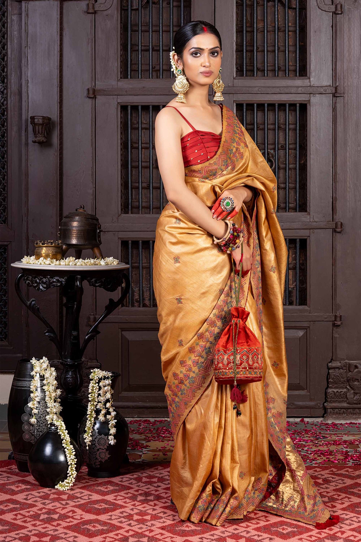 Handwoven Beige Tussar Silk Saree With Dharwadi Embroidery