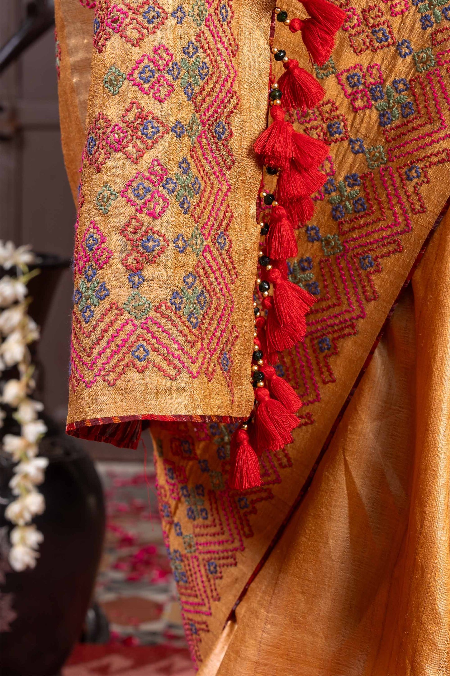 Handwoven Beige Tussar Silk Saree With Dharwadi Embroidery