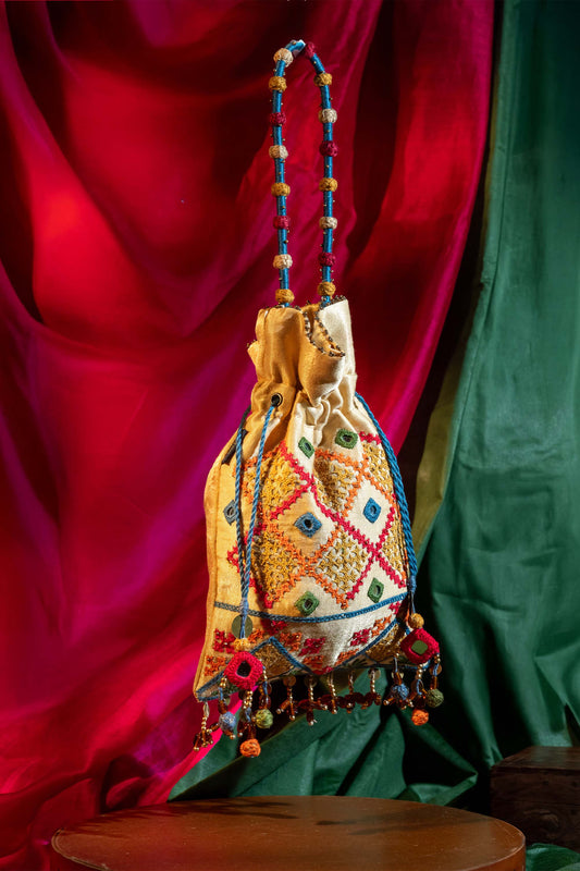 Ivory Rabari Squre Flat Potli