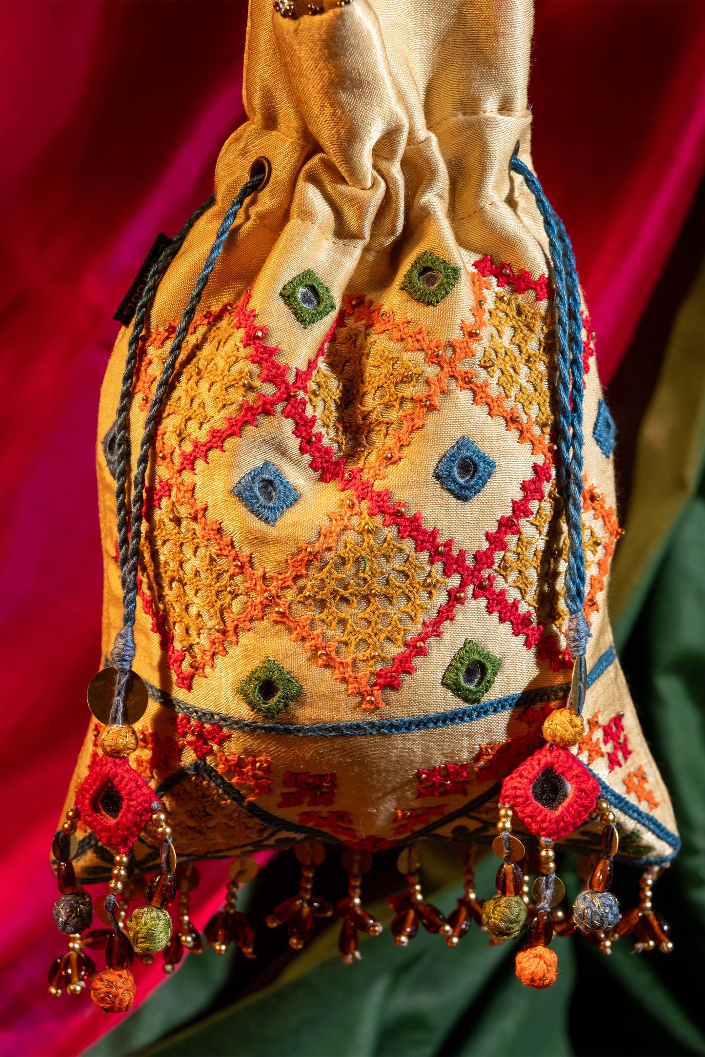 Ivory Rabari Squre Flat Potli