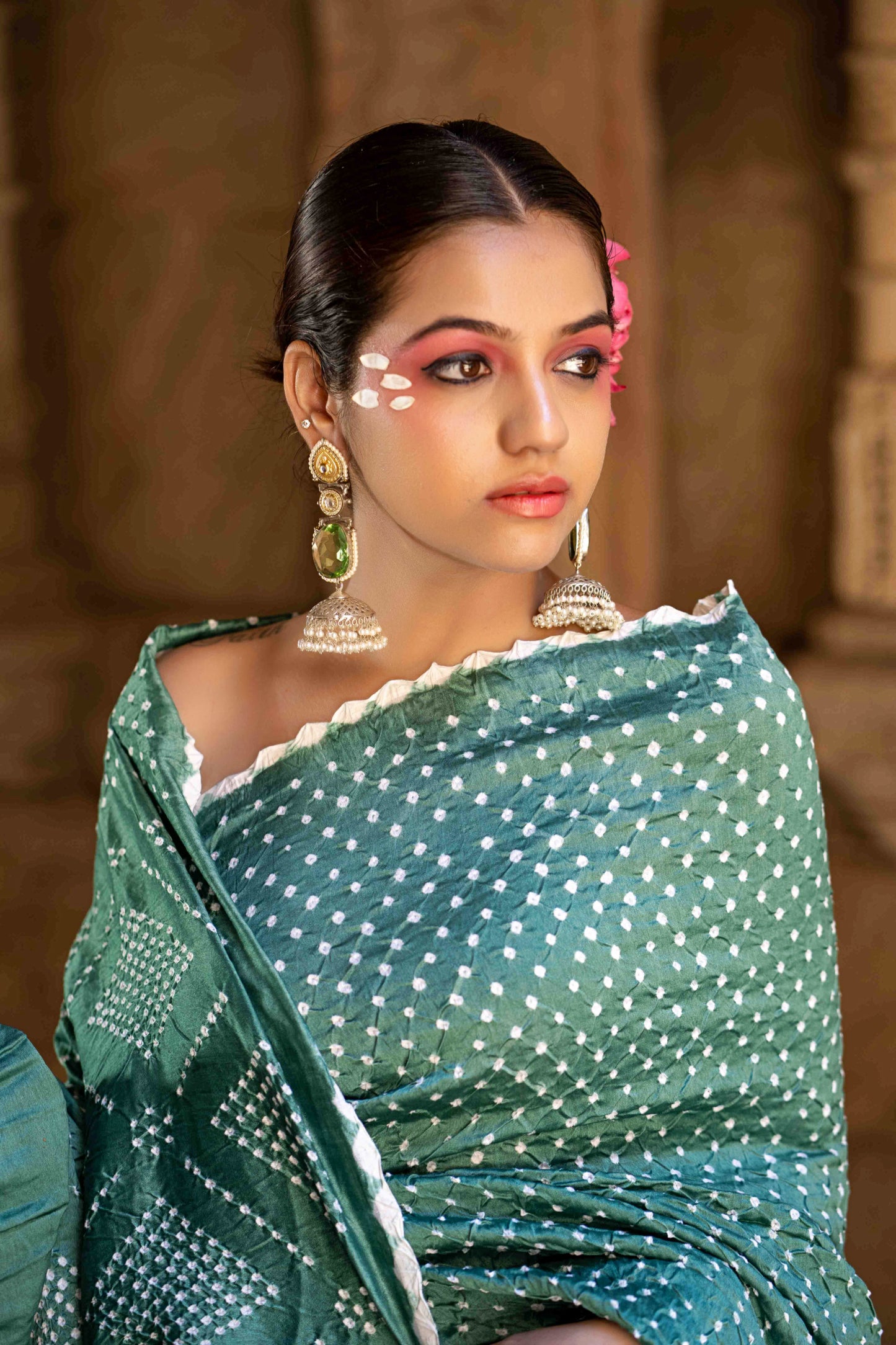 Bandhej Rama Green Saree