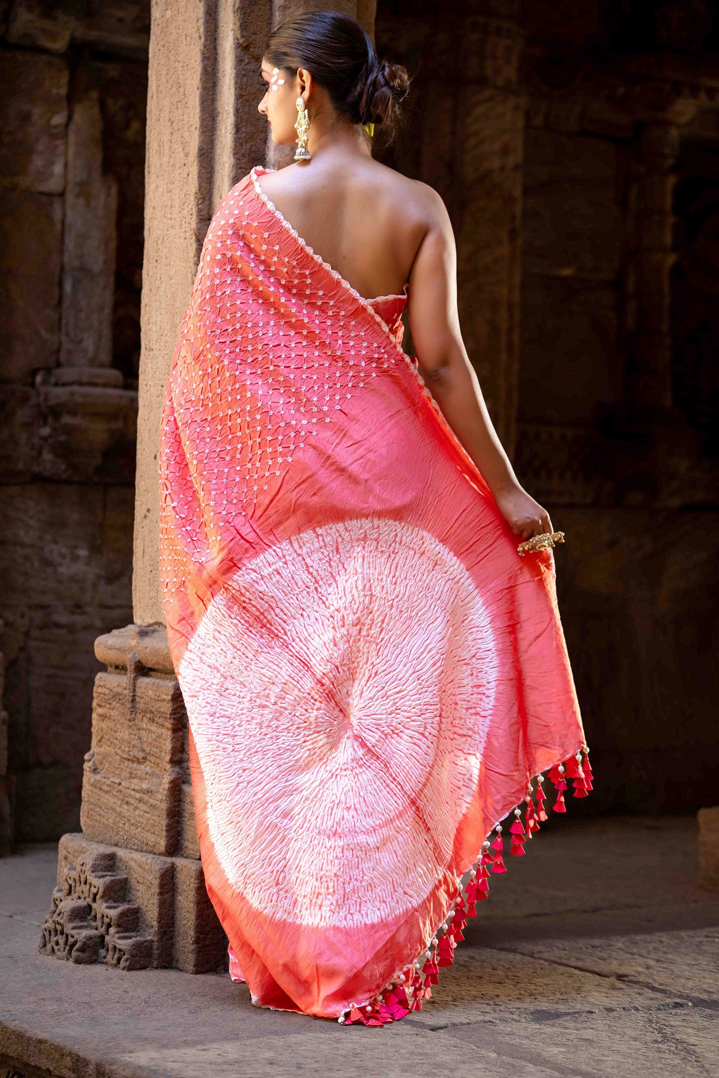 Bandhani Shibori Peach Saree With Tassels