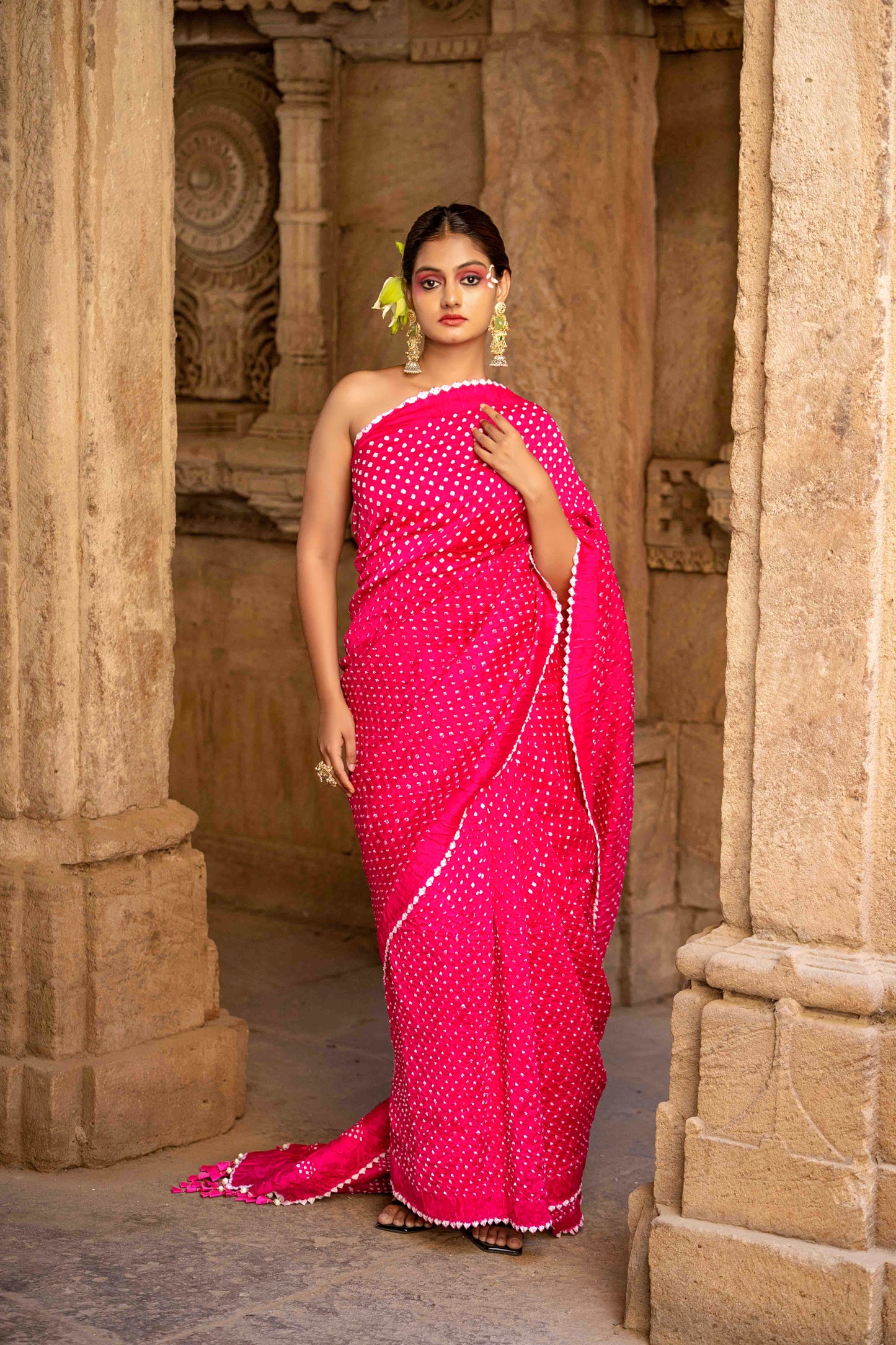 Pink Bandhej Saree Saree With Tassels