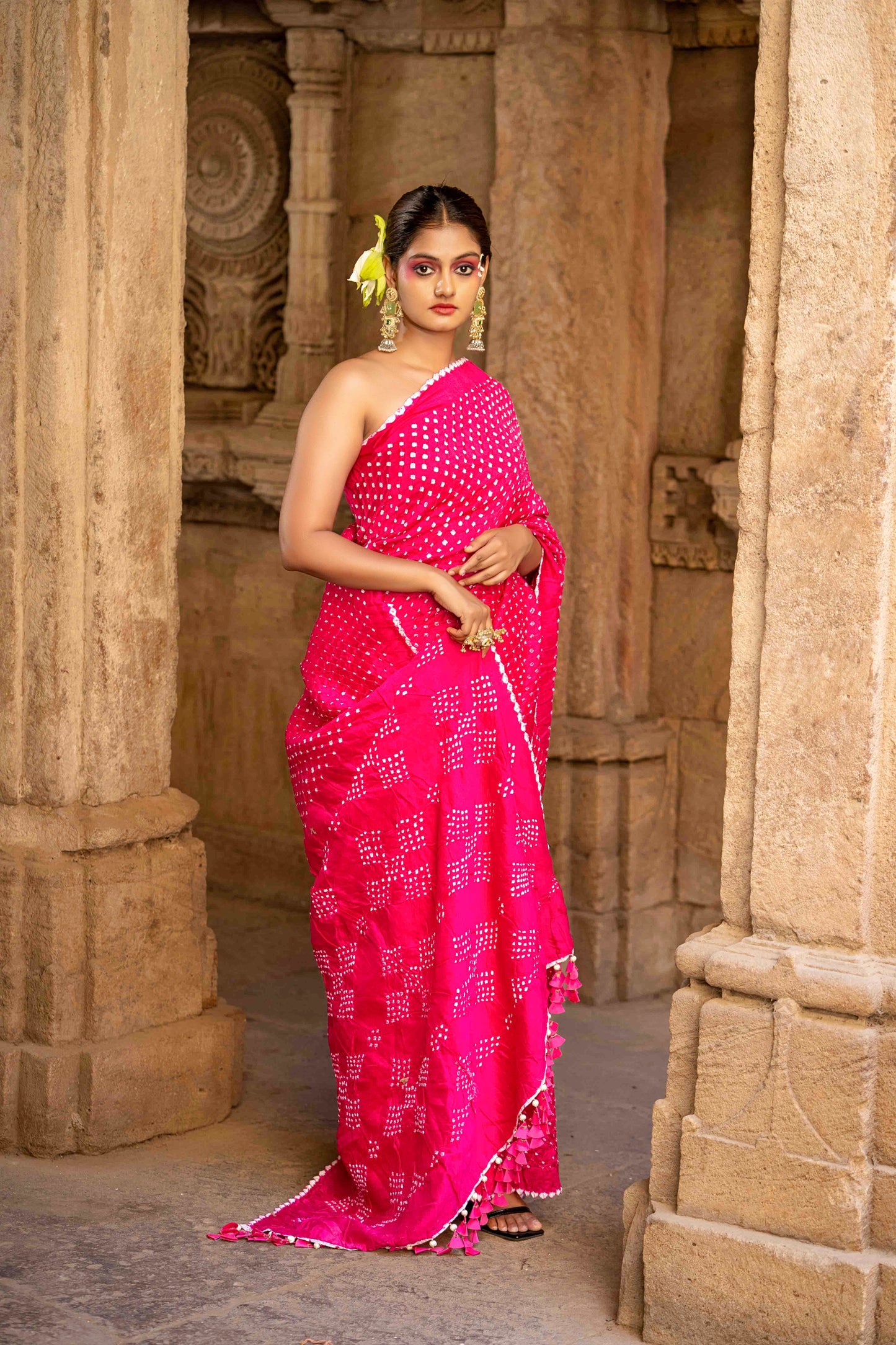 Pink Bandhej Saree Saree With Tassels