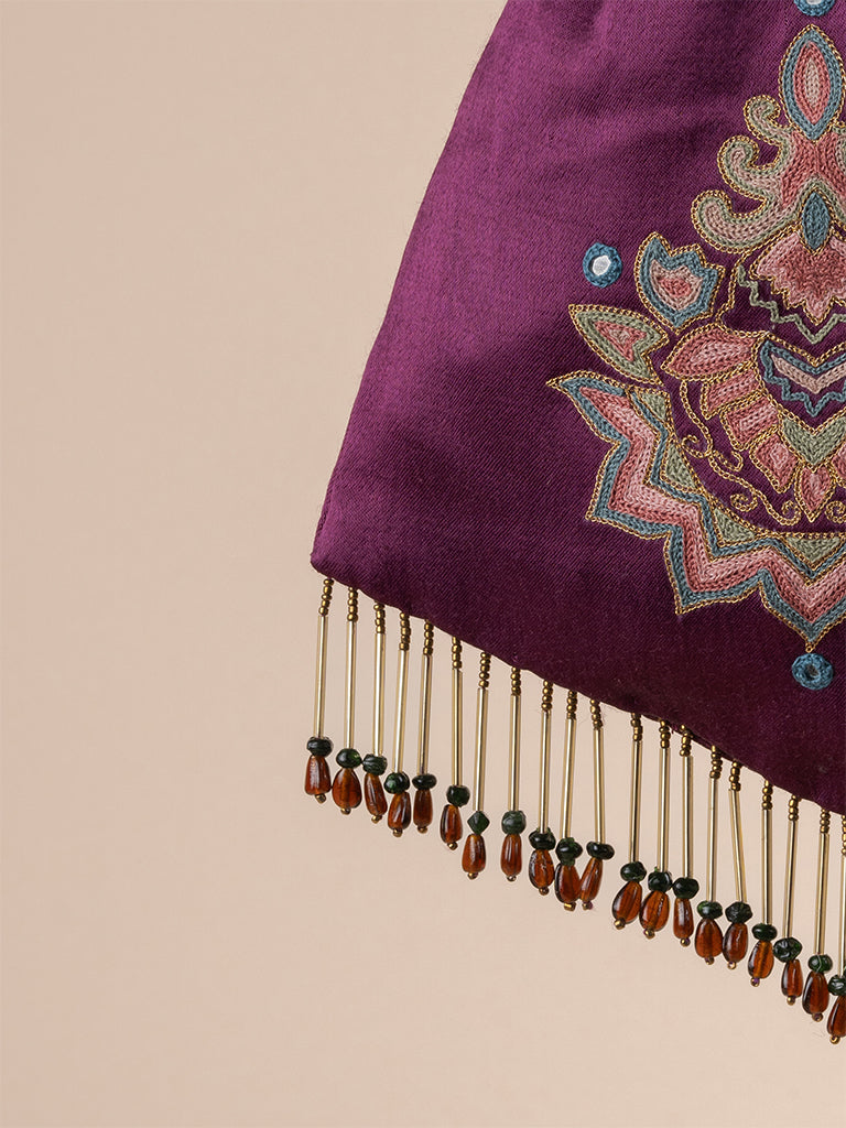 Pentagonal With Sujni Hanging Potli