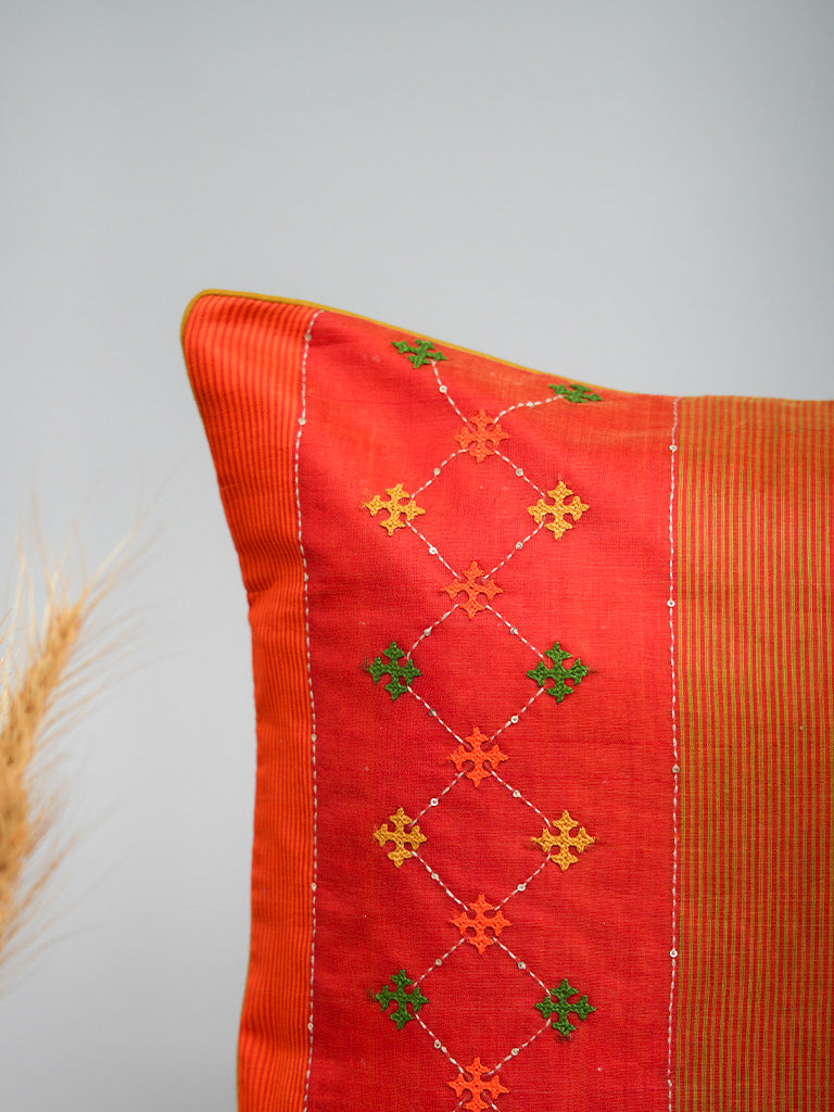 Chatukla Faat Cushion Cover