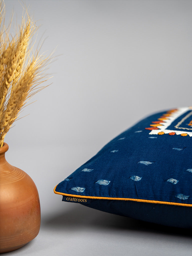 Kanguri Cushion Cover