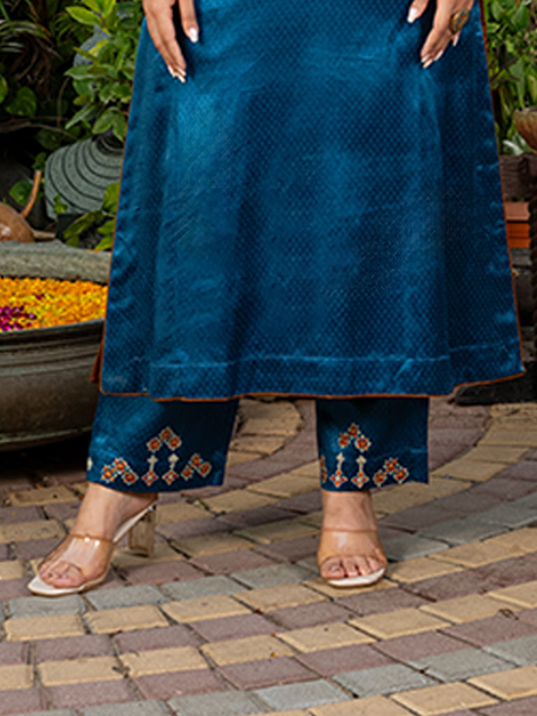 Chanderi Kurta Set With Badla Work