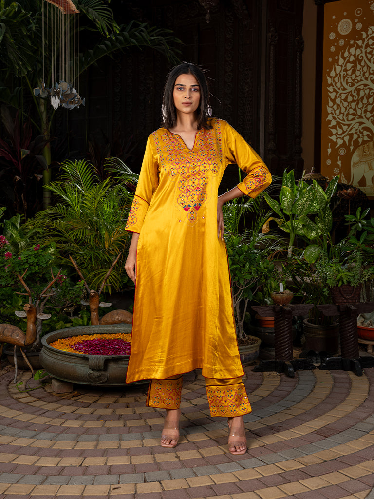 Handcrafted Mashru Kurta Set With Aari And Mirror Work