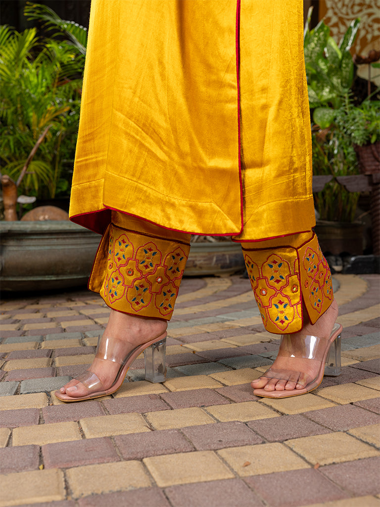 Handcrafted Mashru Kurta Set With Aari And Mirror Work