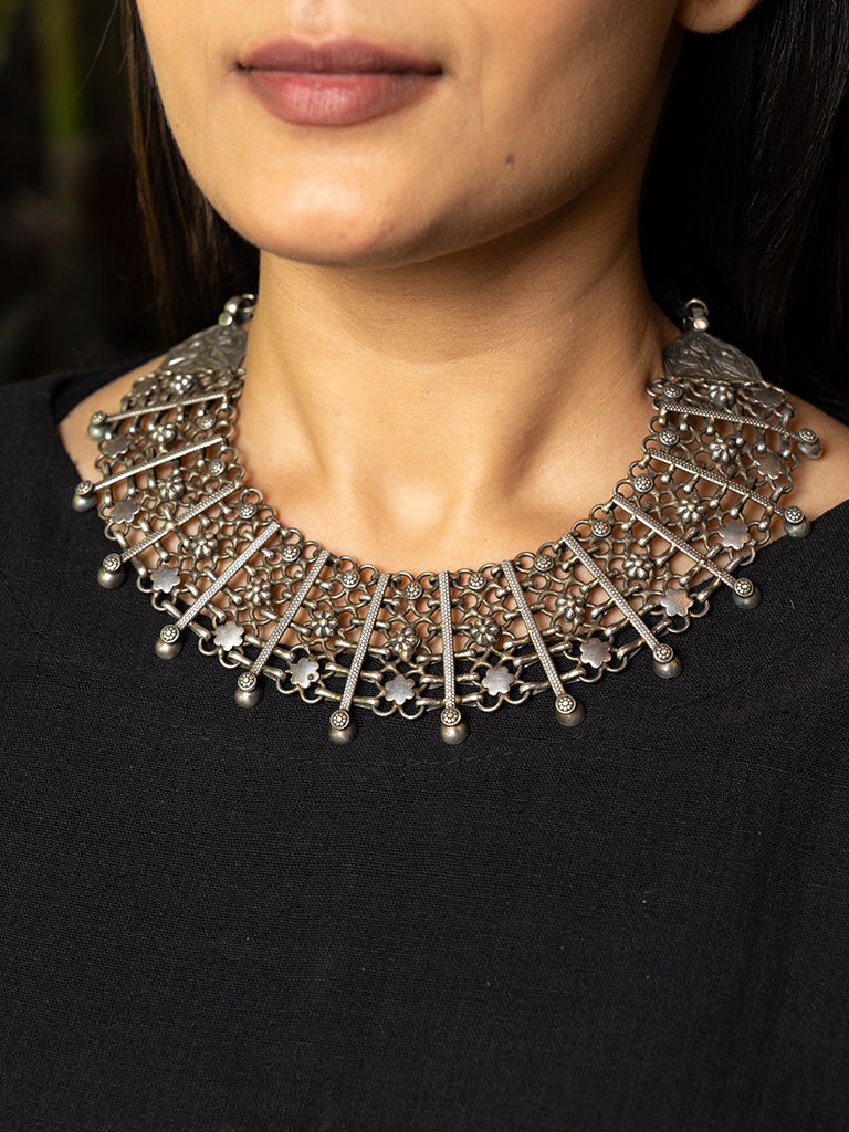 Royal Jali Drop Choker