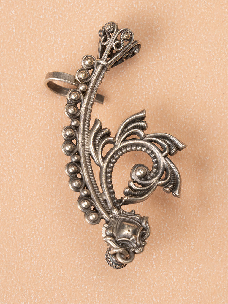 Oxidised Leaf Earcuff
