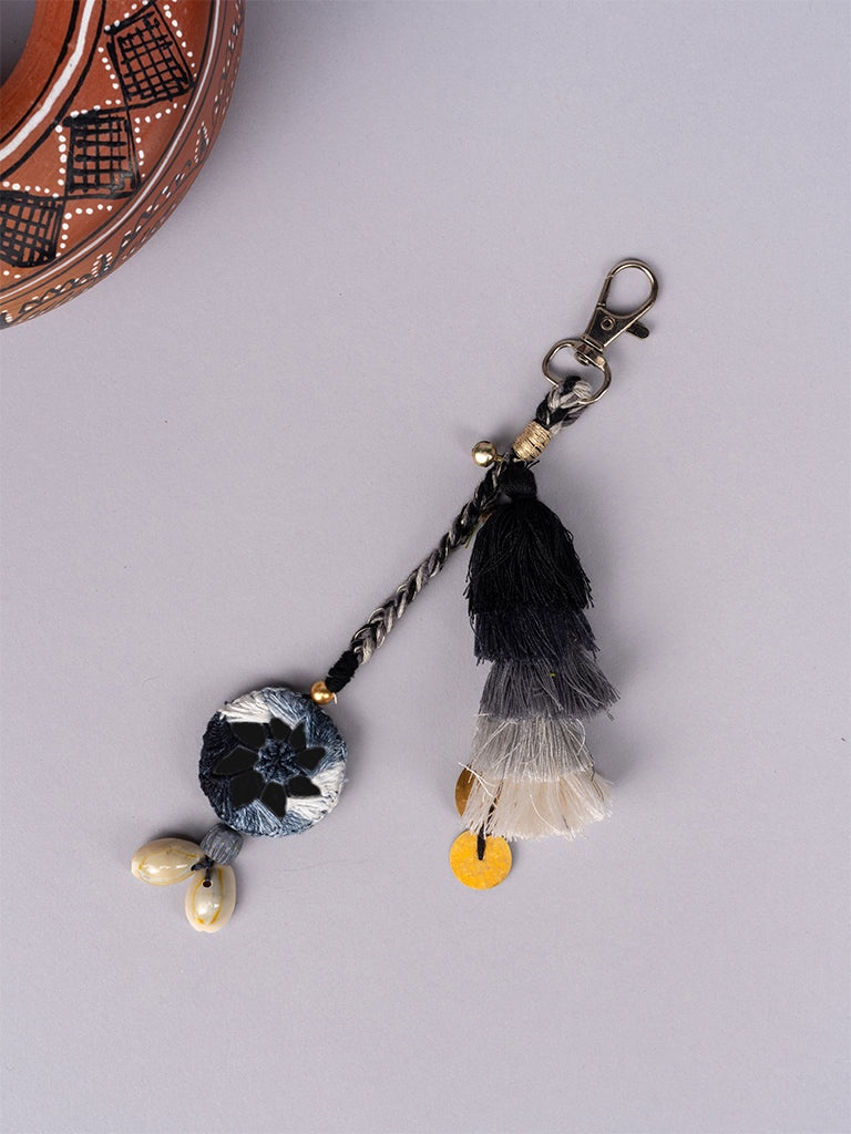 Black Karodiya Tassel Keychain