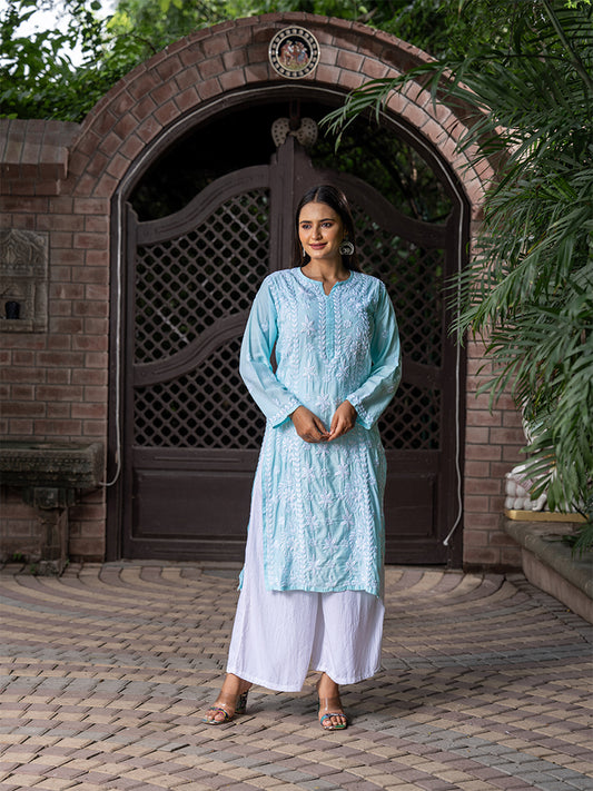 Straight-Cut Chikan kari Kurta