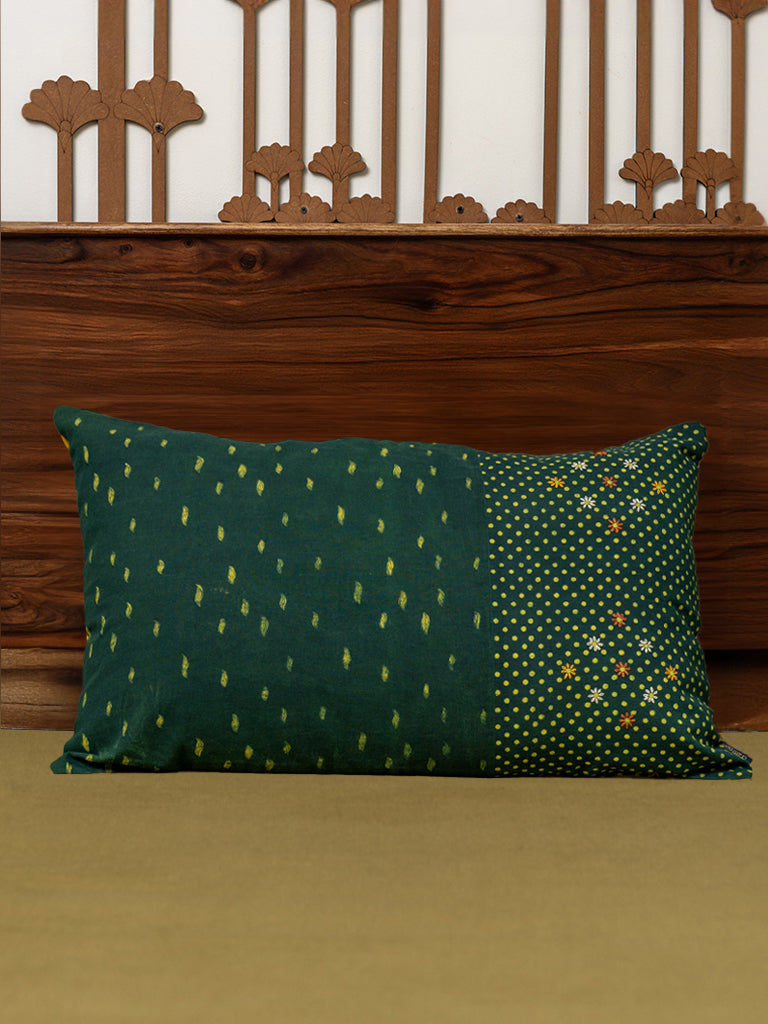 Daisy Dots Pillow Cover