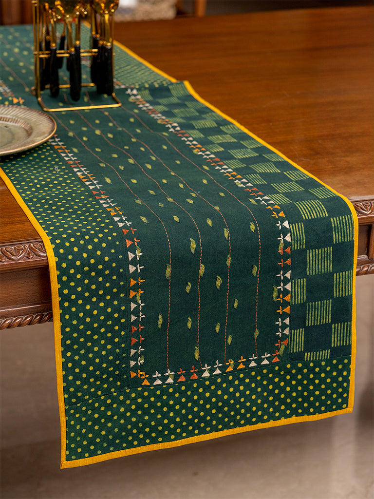 Checkered-Polka Dabu Print Runner