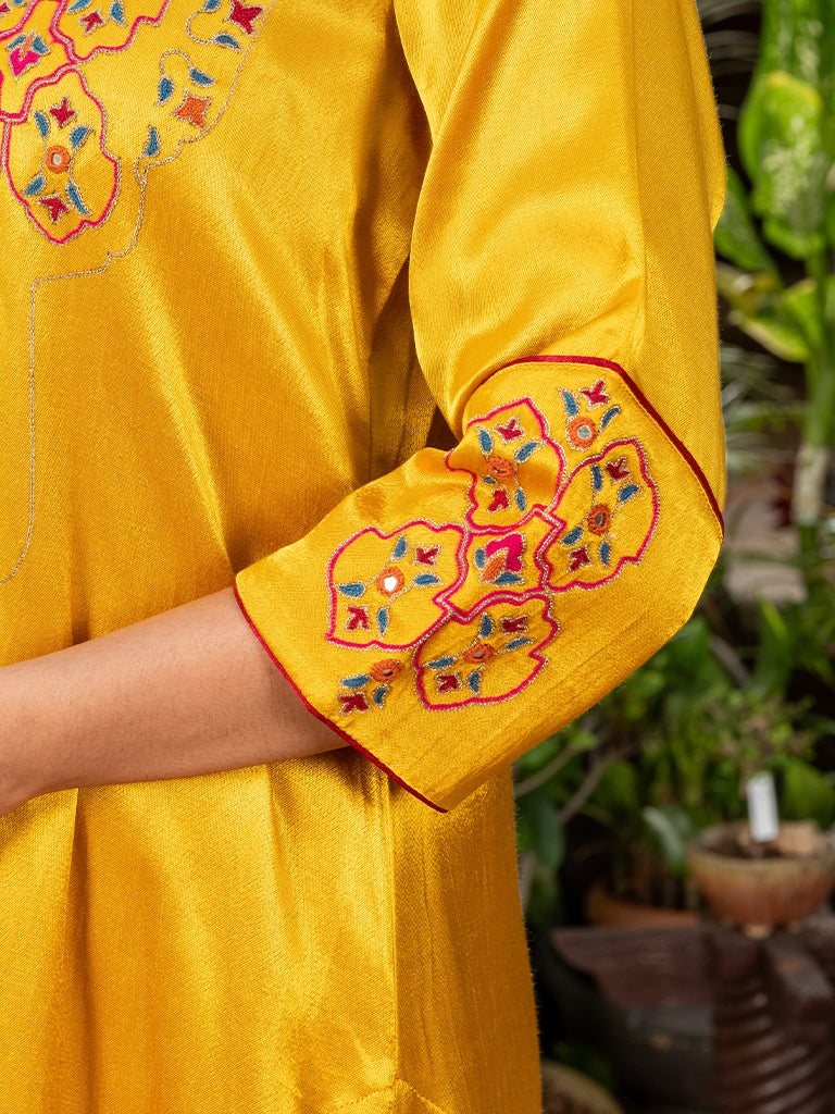 Handcrafted Mashru Kurta Set With Aari And Mirror Work