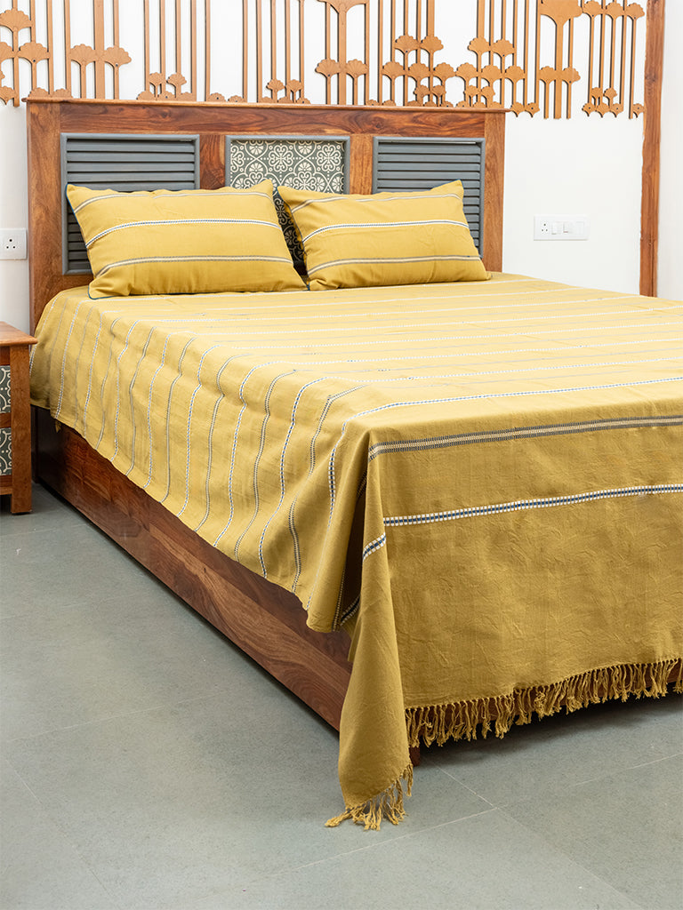 Age-Old Bhujodi Weave Bedsheet Set