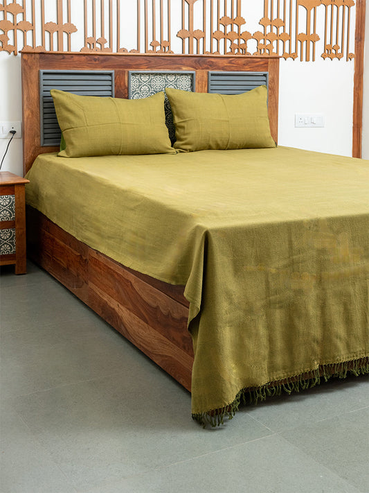 Subtle Elegance Bedsheet With Pillow Cover