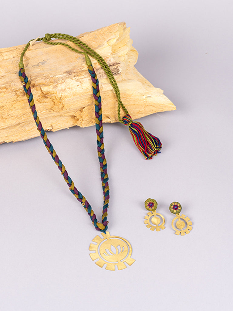 Lotus Bloom Brass Necklace Set