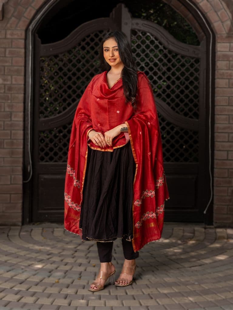 Red Hand-Embroidered Aari Dupatta