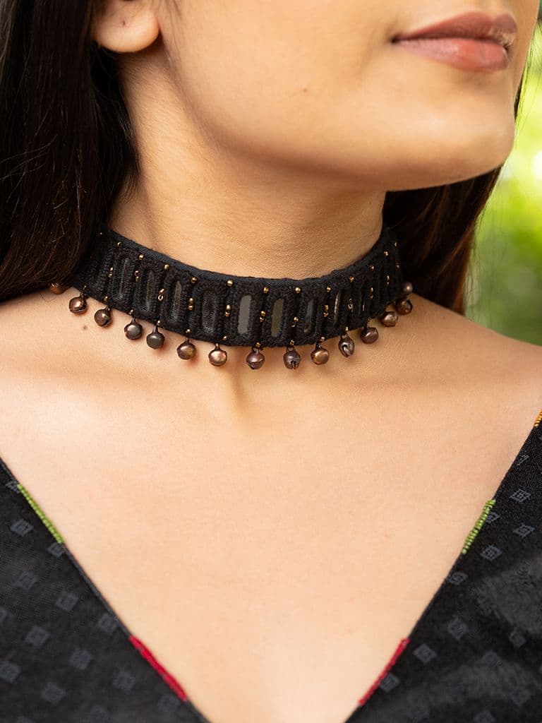 Black Rectangular Mirror Choker