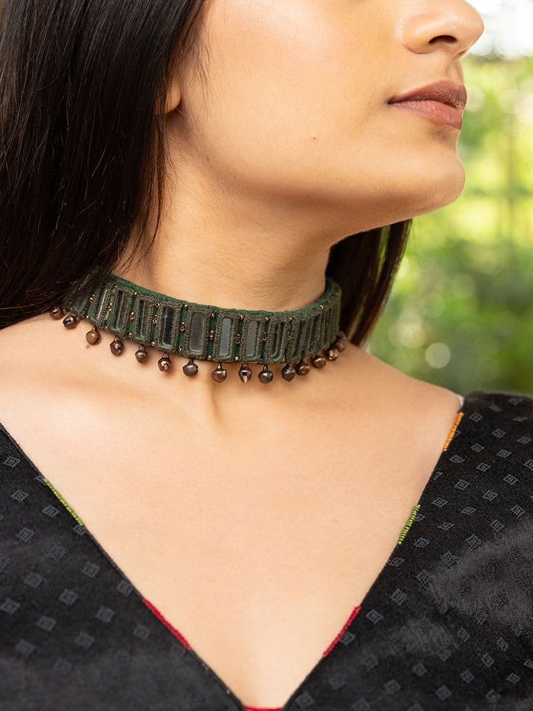 Dark Green Rectangular Mirror Choker