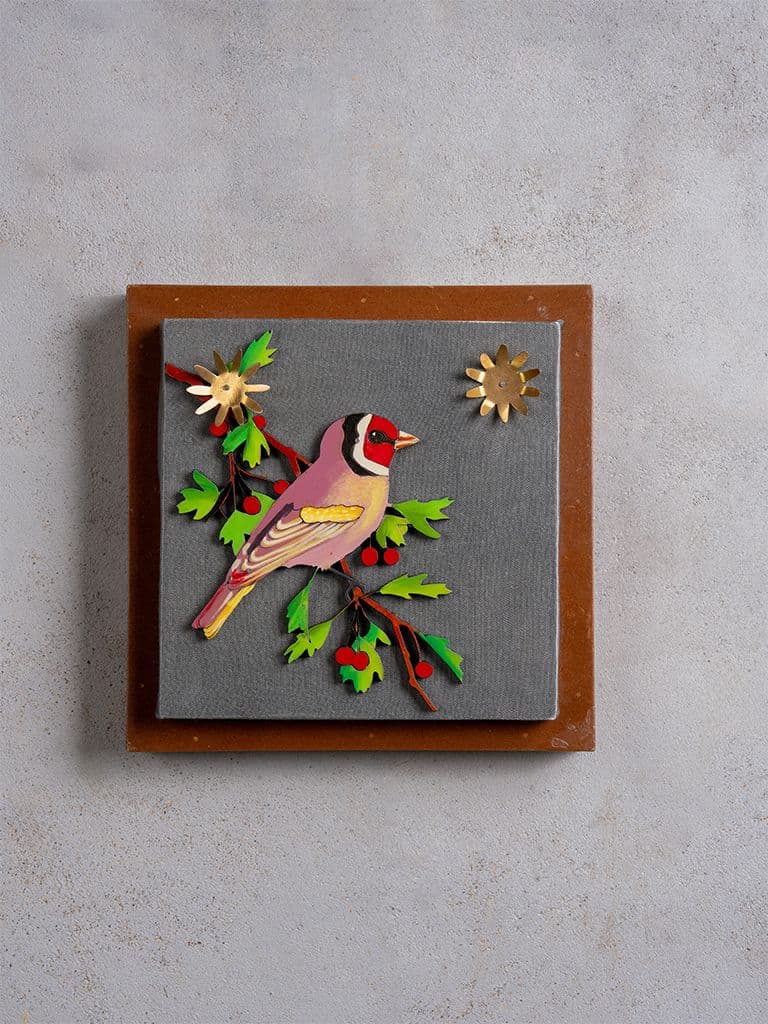 Finch Wall Frame 