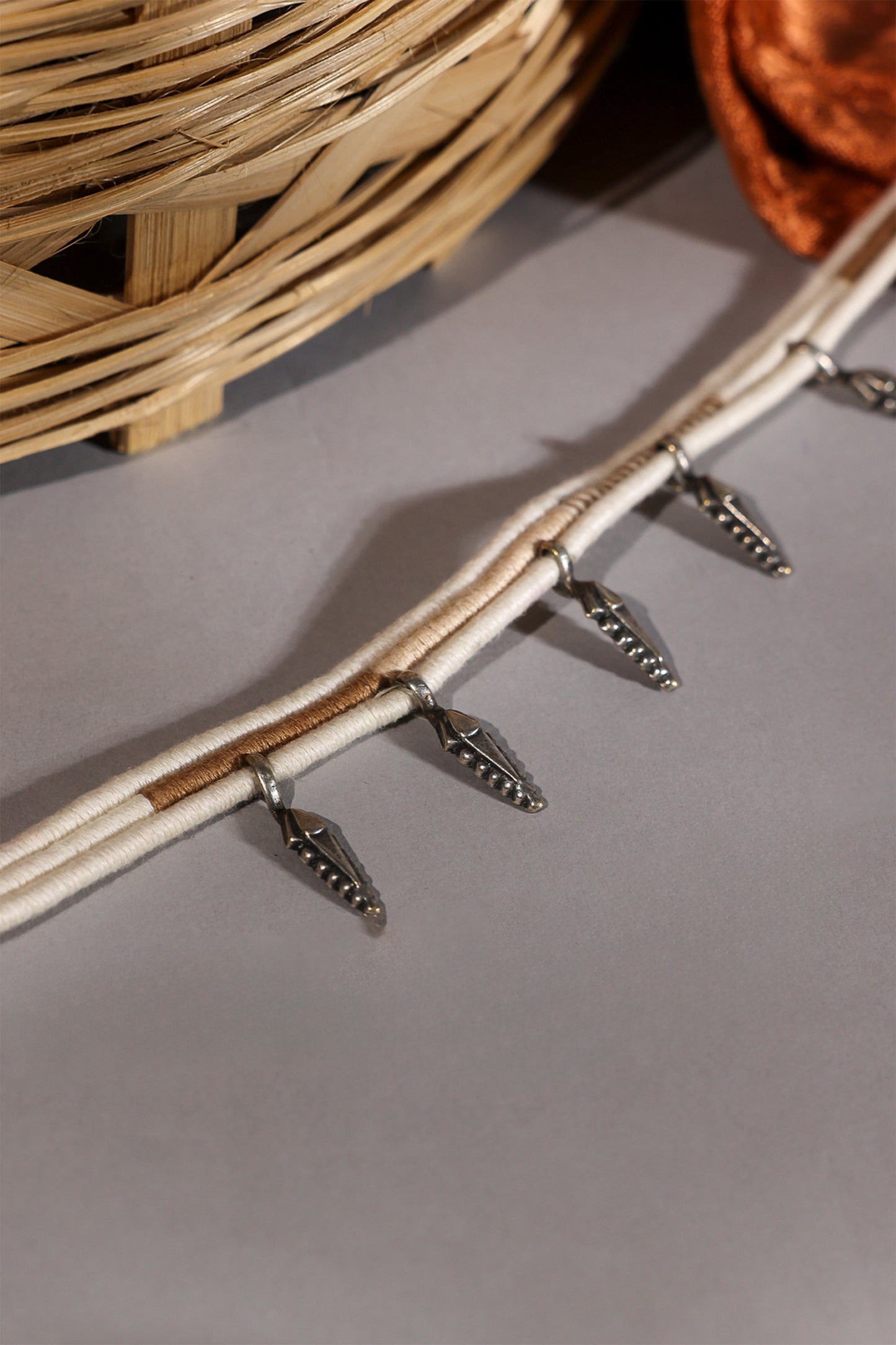 Ivory Oxidised Leaf Anklet