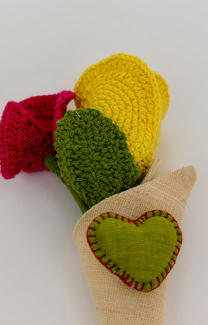 Classic Crochet Bouquet With Heart PIN