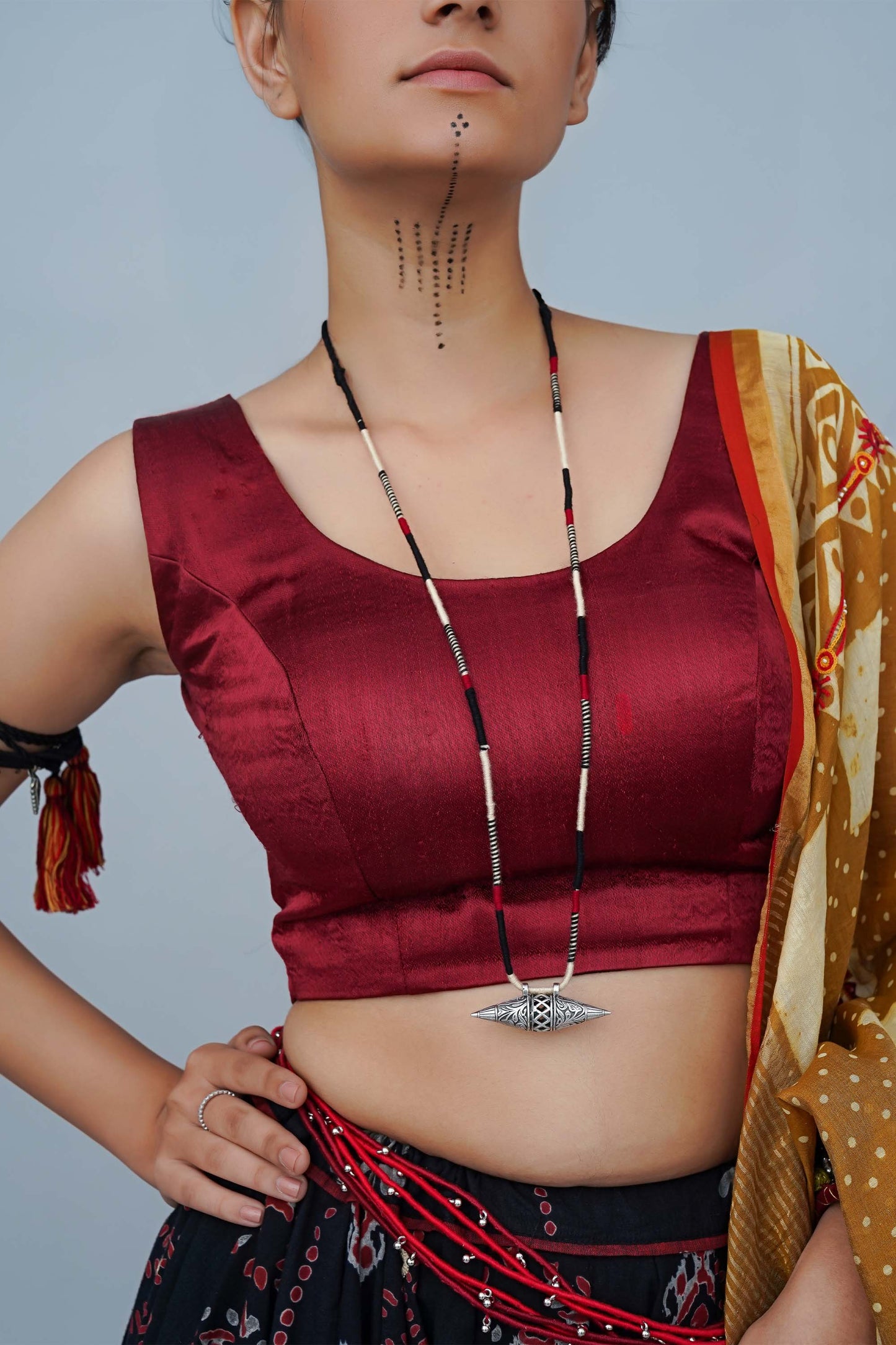 Black Madaliyu Pendant