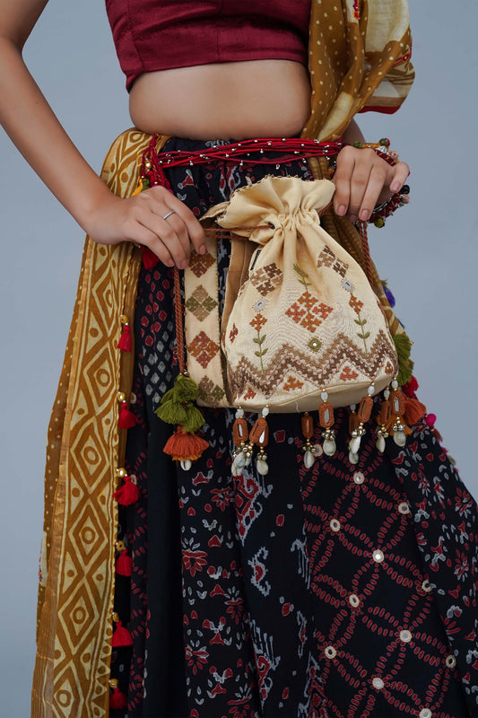 Ivory Flower Rabari Ivory Potli