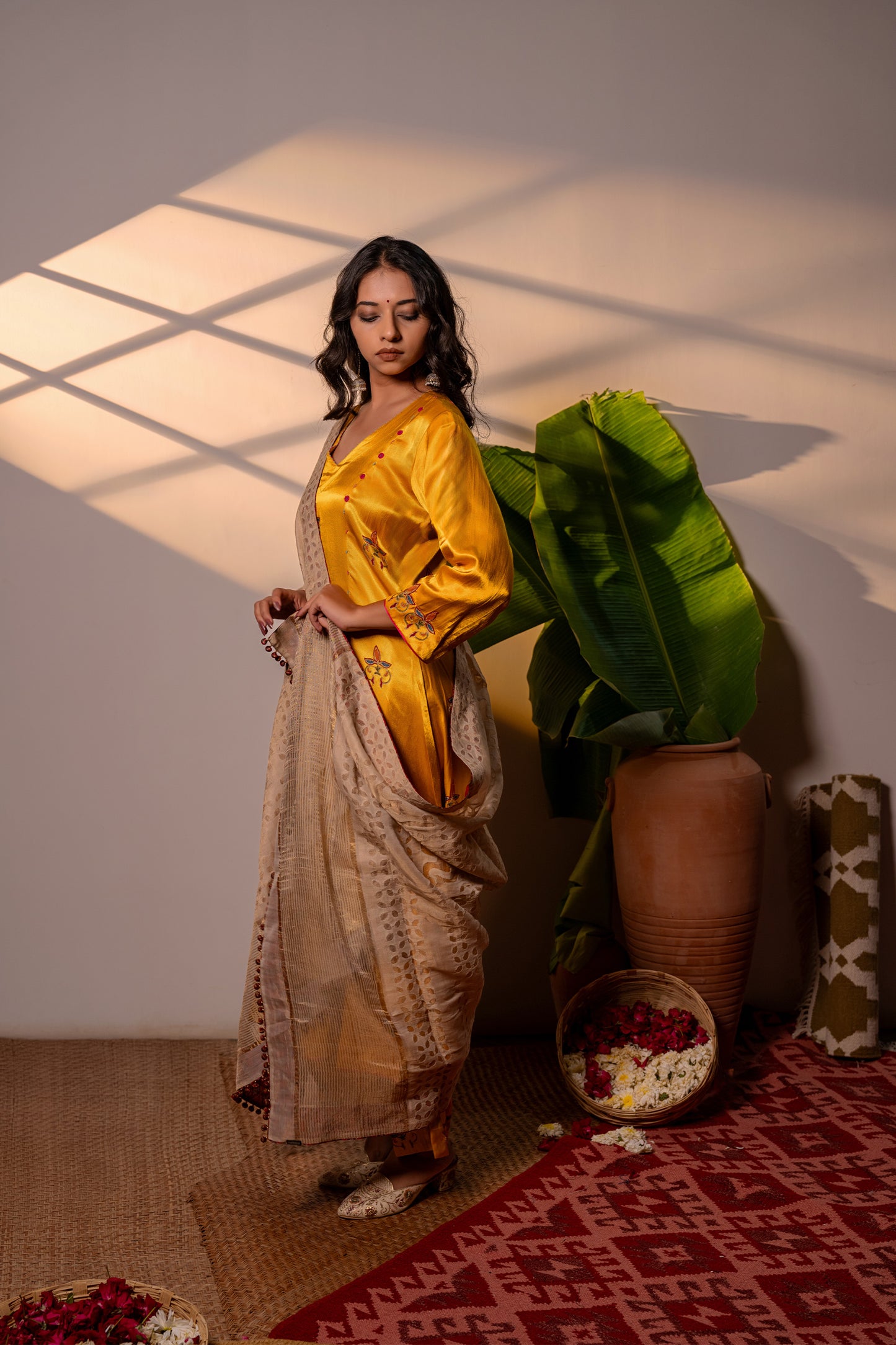 Ivory Tissue Hand-Cut Applique Festive Dupatta