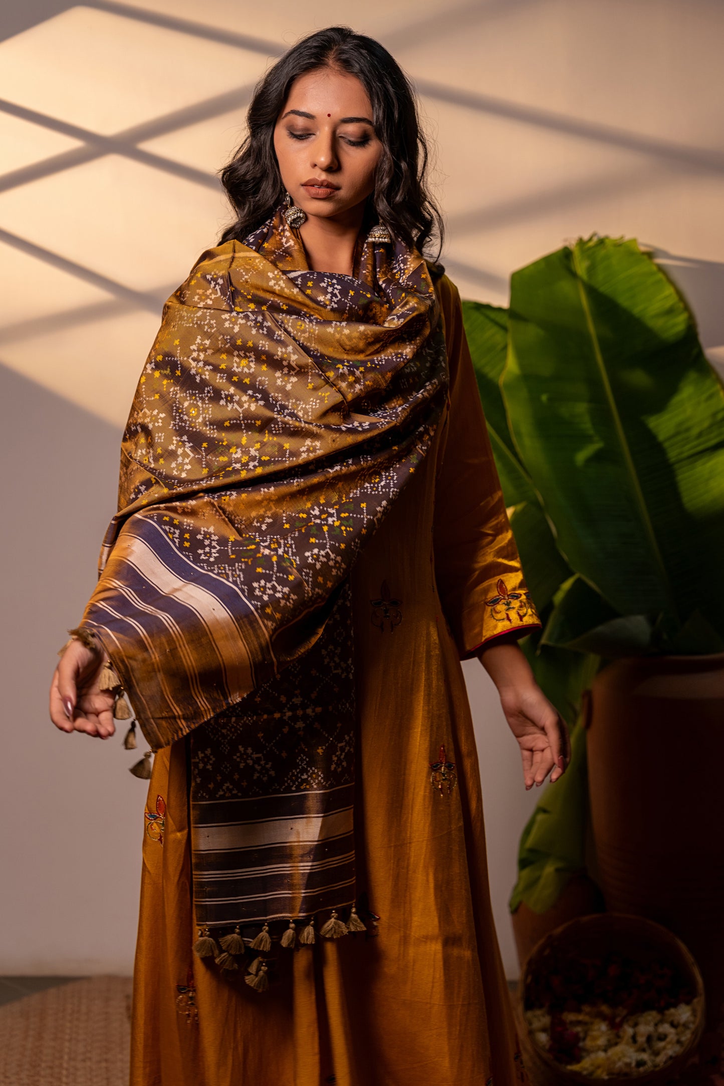 Artisanal Rust Patola Silk Stole – Heritage Weave Handwoven Silk Patola Stole