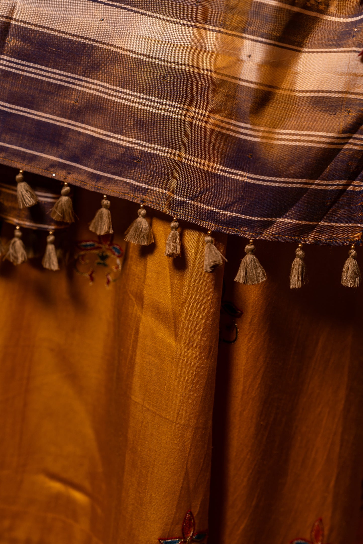 Artisanal Rust Patola Silk Stole – Heritage Weave Handwoven Silk Patola Stole