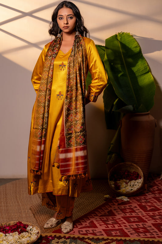 Gorgeous Handwoven Rust Silk Stole