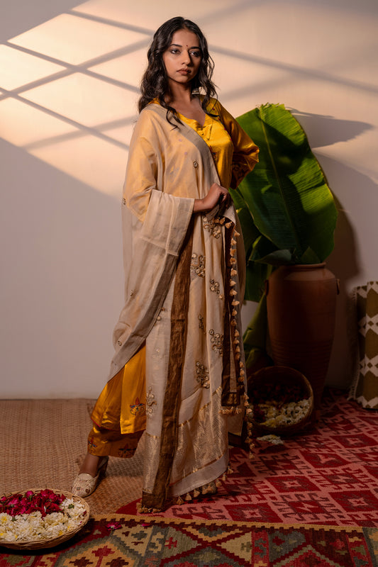 Ivory Tissue Silk Dupatta With Intricate Aari Work
