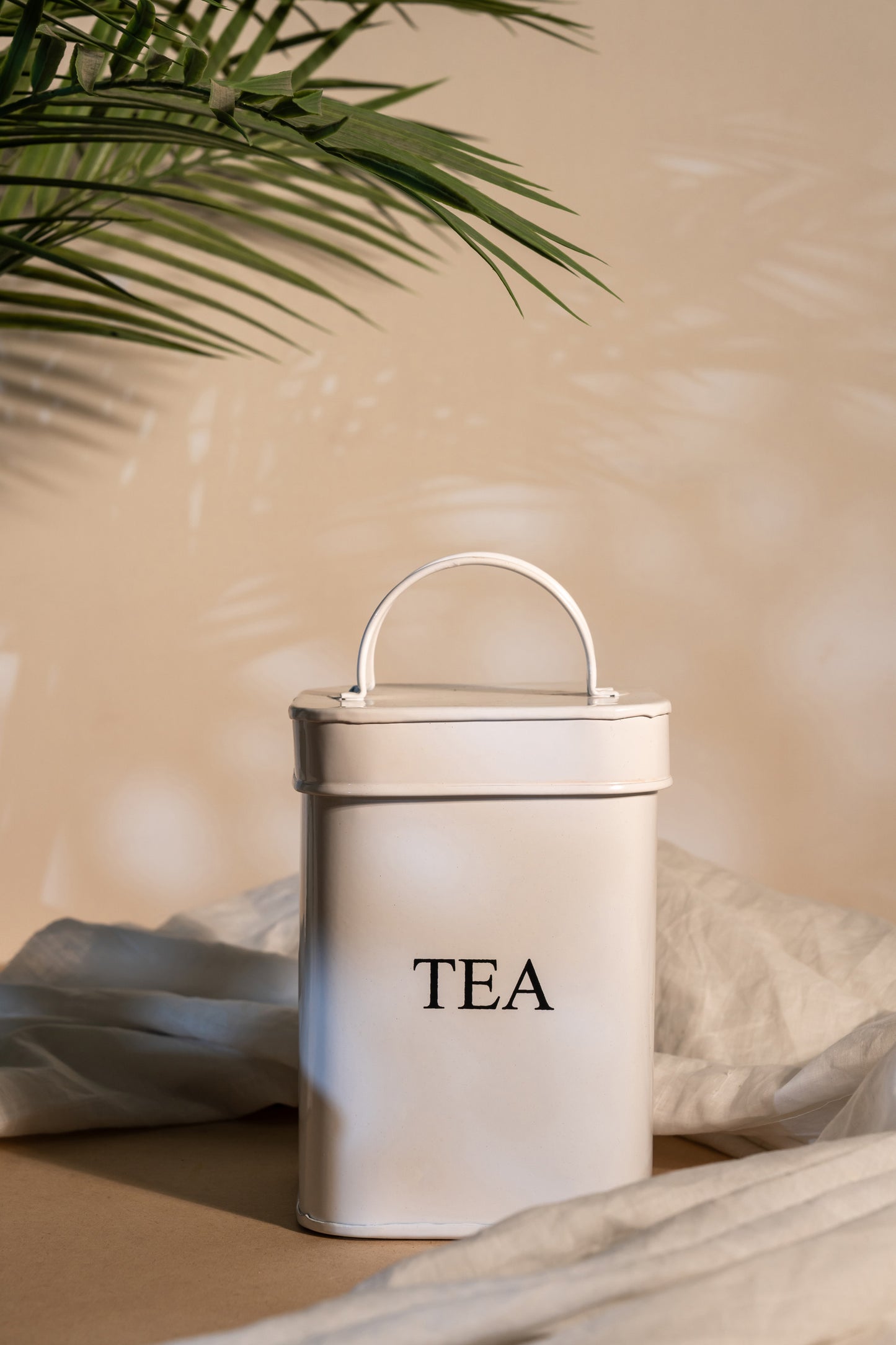 White Aluminum Tea Box